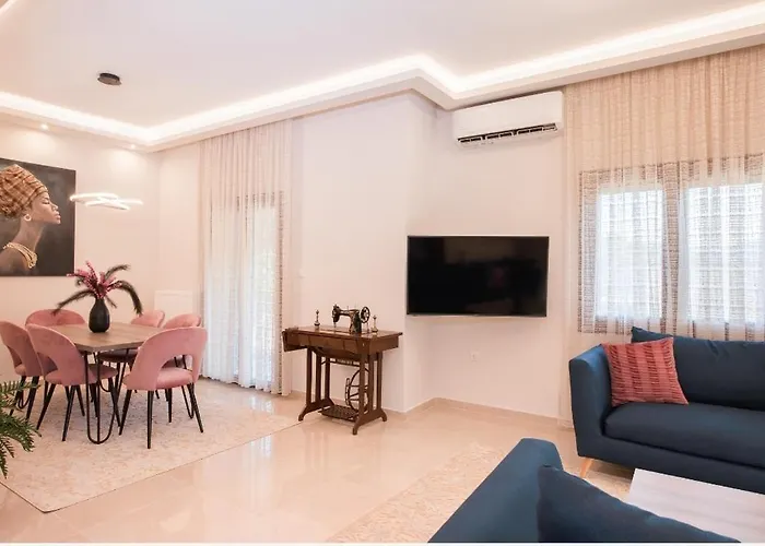Luxury Moi Apartment In Bafra Village