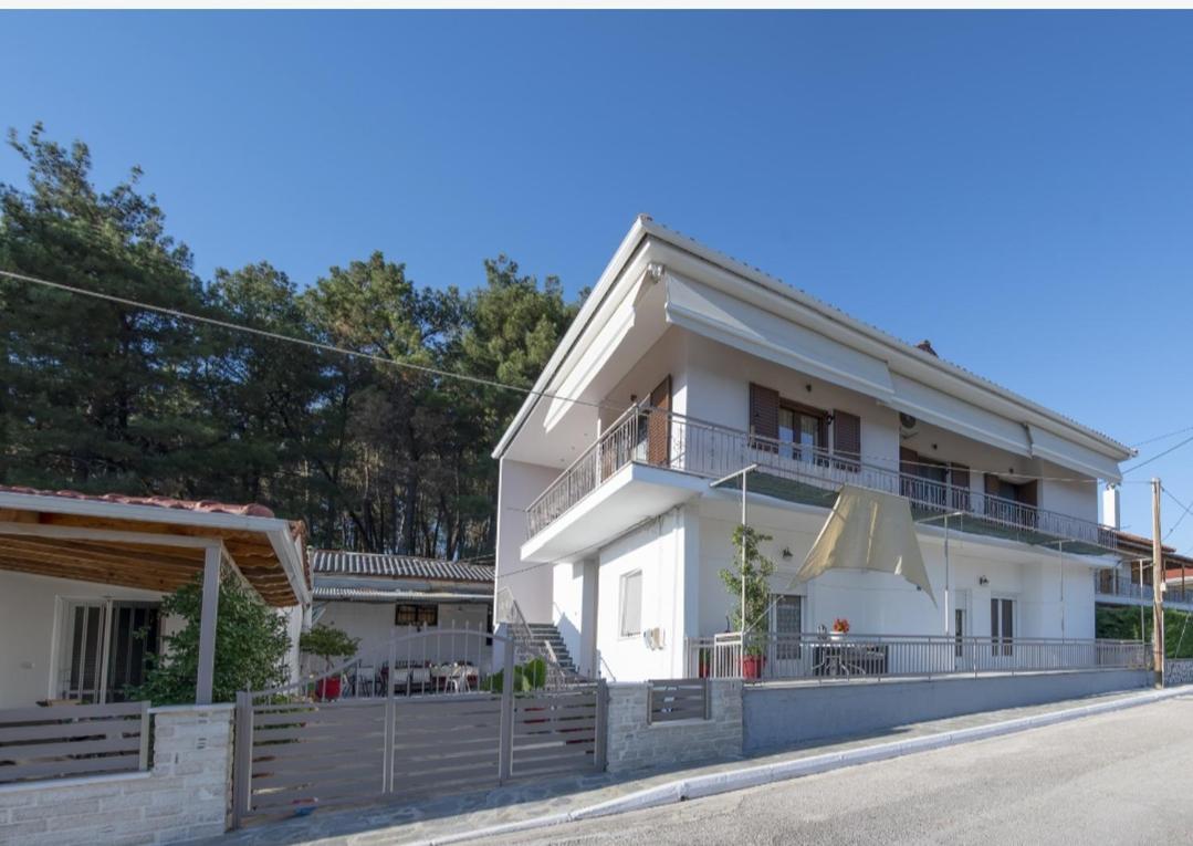 Luxury Moi In Bafra Village